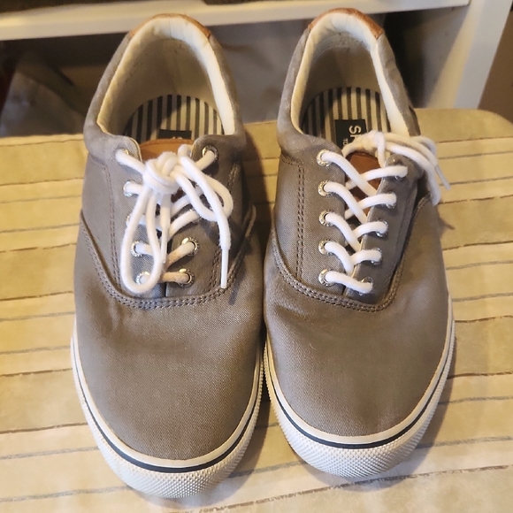 Sperry Men's Gray Canvas Sneakers - Picture 1 of 2